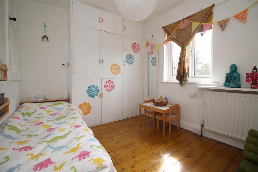 Bedroom 3 .JPG