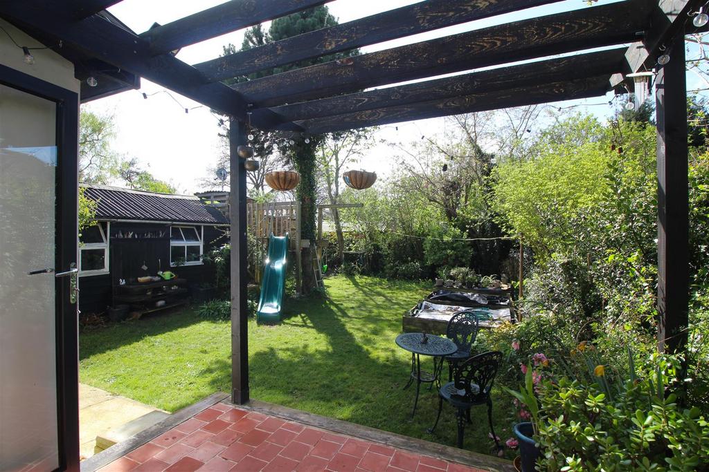 Garden 1 .JPG