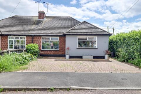 2 bedroom semi-detached bungalow for sale, Central Wall Cottages, Canvey Island SS8