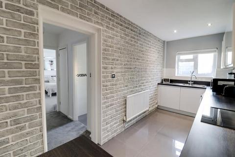 53a Bilton Road, Benfleet, SS7 2HQ
