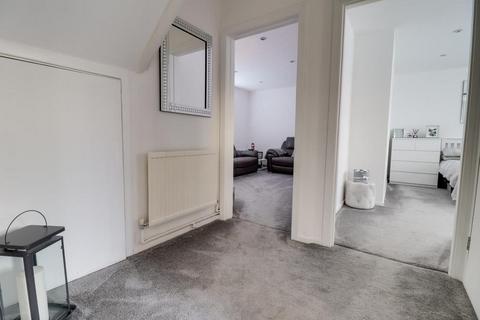 53a Bilton Road, Benfleet, SS7 2HQ