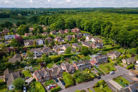 4 bedroom detached house for sale, Old Copse Gardens, Sonning Common Reading RG4