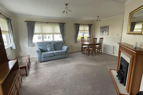 2 bedroom park home for sale, Poplar Court, Cross Hands, Llanelli