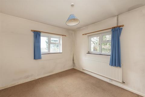3 bedroom detached bungalow for sale, Farrs Lane, East Hyde, Luton