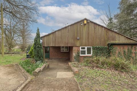1 Farrs Lane, East Hyde, Luton, LU2 9PY