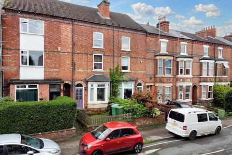 4 bedroom terraced house for sale, Burnham Street, Nottingham