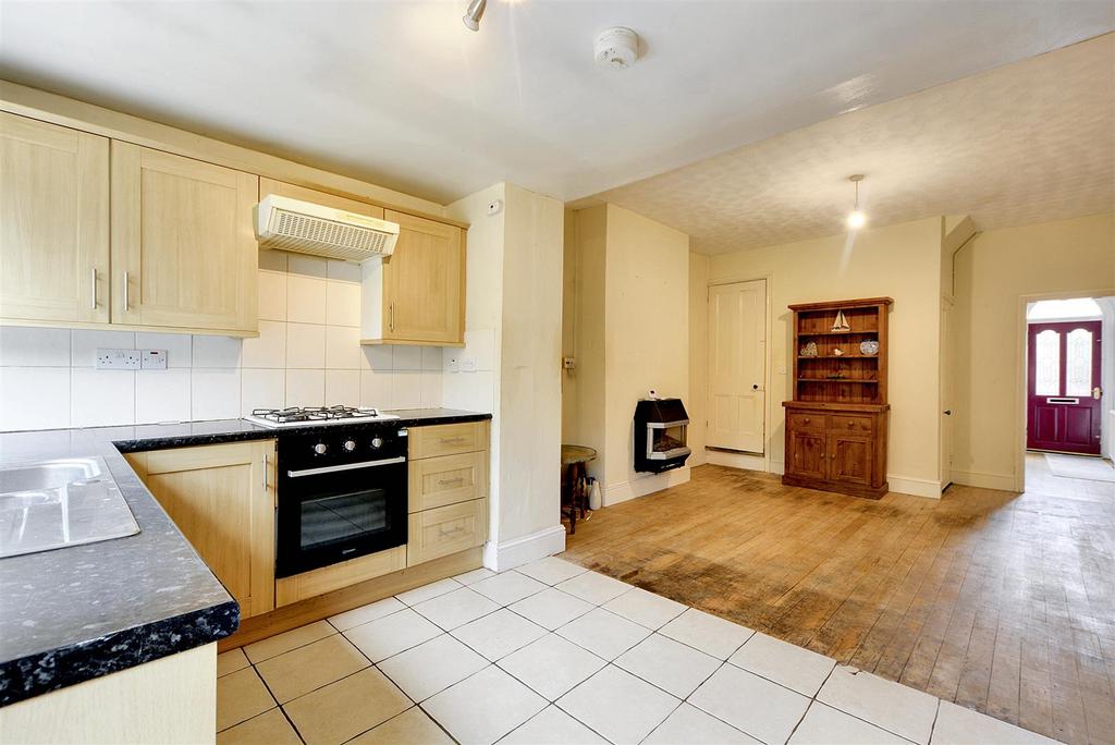Kitchen 3.jpeg