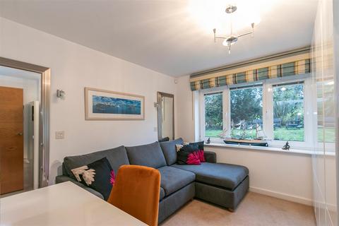 3 bedroom apartment for sale, Boscombe Overcliff Drive, Bournemouth