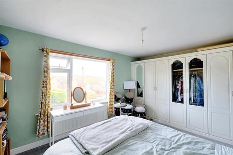 3 bedroom end of terrace house for sale, Redhill Road, Arnold, Nottingham