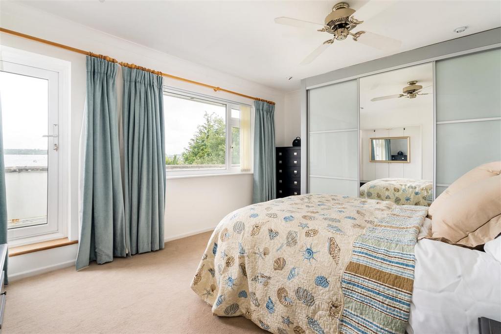 3 Gardens Crescent 321510 - (11).jpg