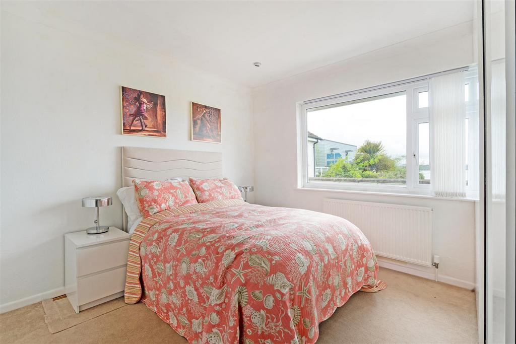 3 Gardens Crescent 321510 - (12).jpg