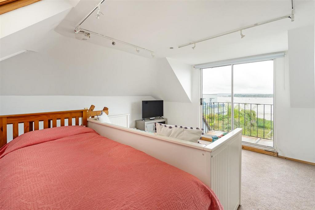 3 Gardens Crescent 321510 - (13).jpg