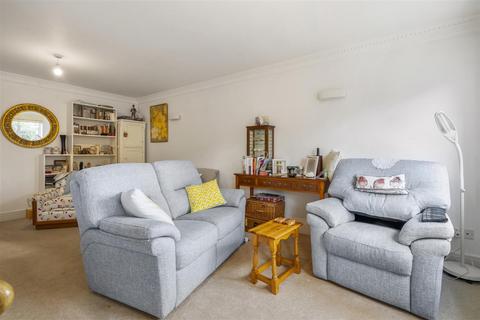 2 bedroom flat for sale, Banks Road, Sandbanks, Poole