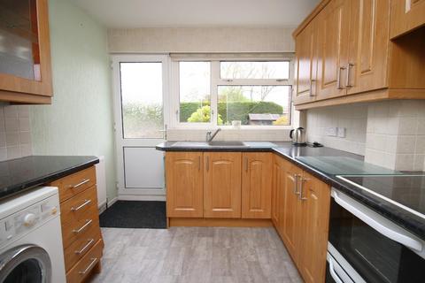 3 bedroom semi-detached house for sale, Convenient access to Yatton's mainline railway station