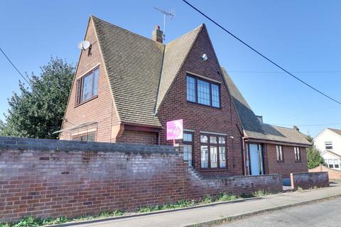 5 Broughton Road, Benfleet, SS7 2HD