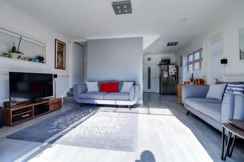 5 Broughton Road, Benfleet, SS7 2HD