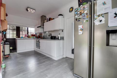 5 Broughton Road, Benfleet, SS7 2HD