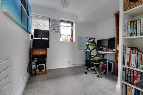 5 Broughton Road, Benfleet, SS7 2HD