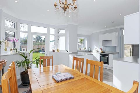 5 bedroom semi-detached house for sale, South Farm Road, Worthing