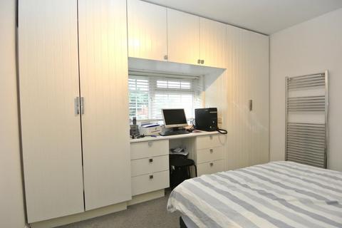 2 bedroom maisonette for sale, Elmcroft Drive, Ashford TW15