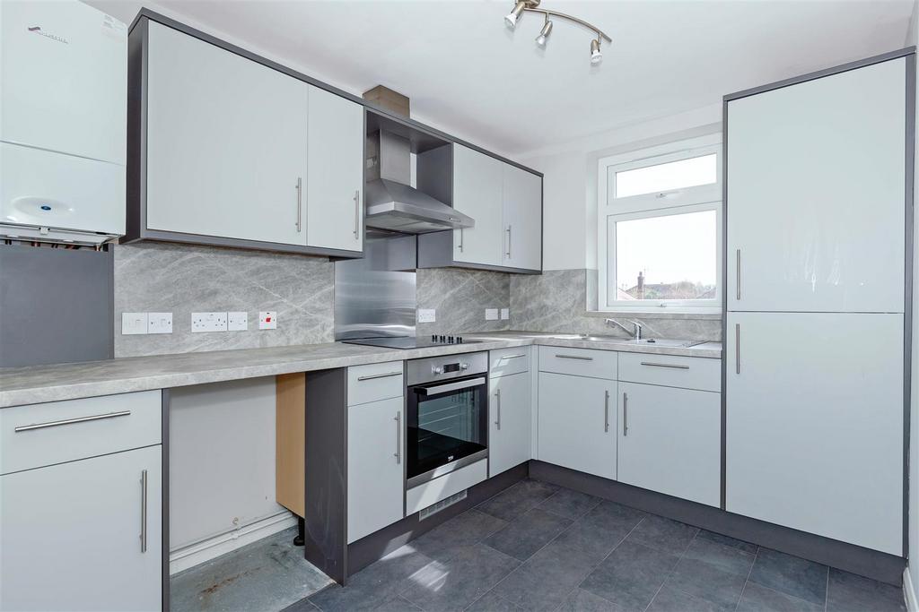 114 Lyndhurst rd 11.JPG