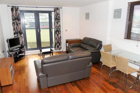 2 bedroom penthouse for sale, South Quay, Kings Road, Marina, Swansea