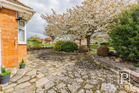 2 bedroom semi-detached bungalow for sale, Easton Way, Frinton-On-Sea