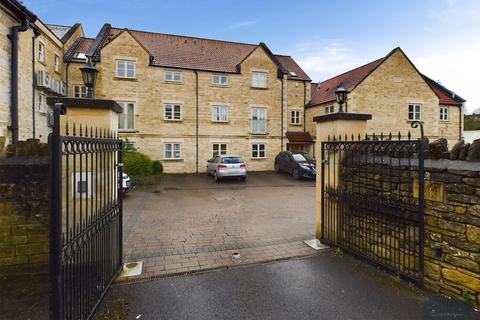 2 bedroom flat for sale, Stones Court, Bradford on Avon BA15