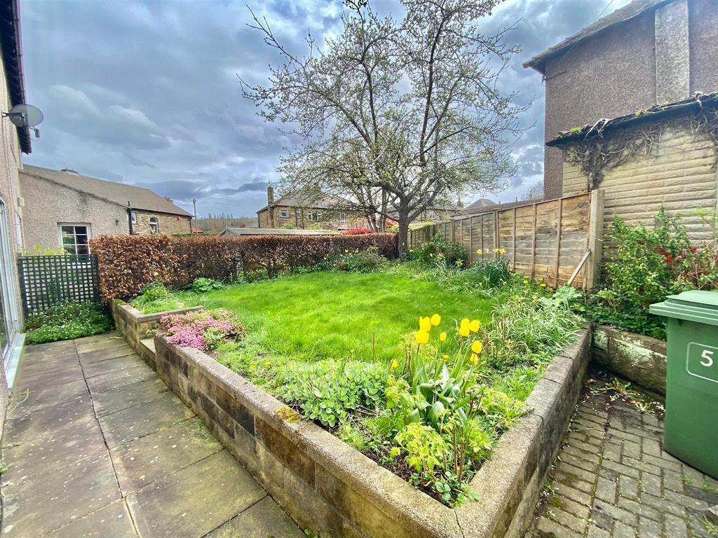 Bramleys Estate Agents - Broadgate Crescent - Almo