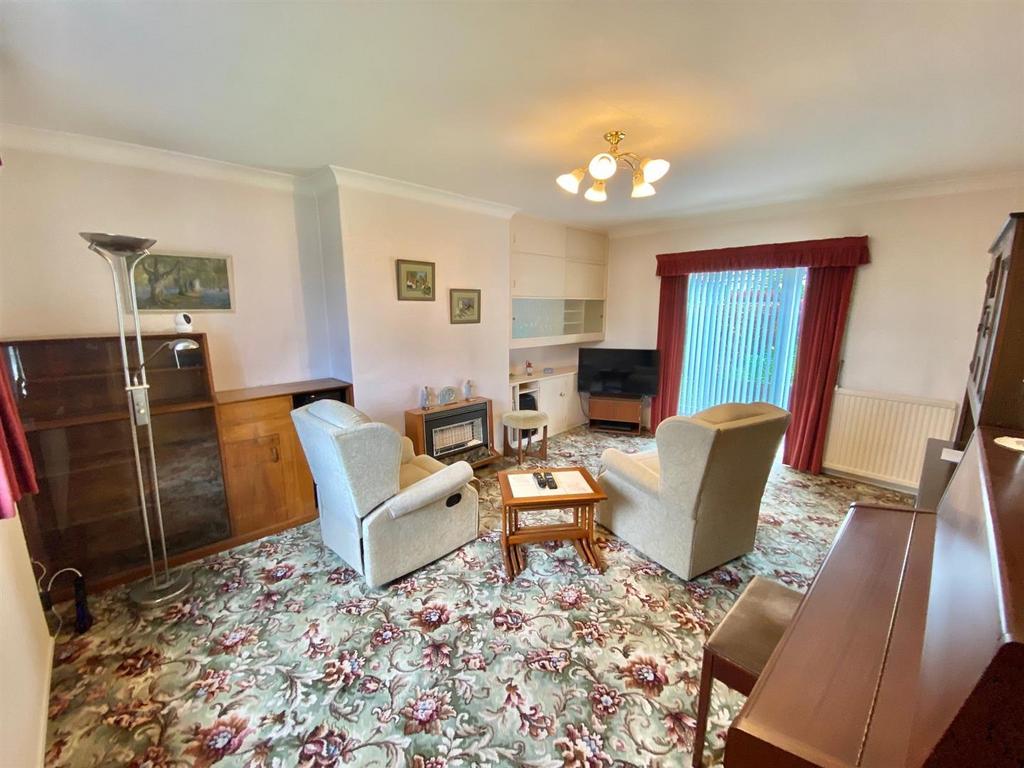 Bramleys Estate Agents - Broadgate Crescent - Almo