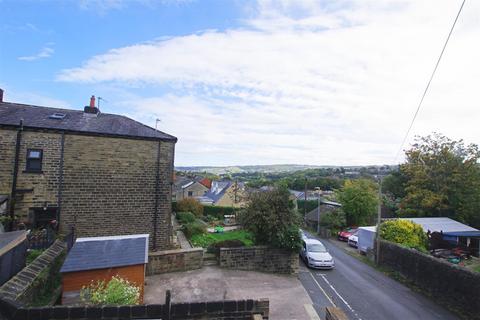 2 bedroom end of terrace house for sale, Hoults Lane, Greetland