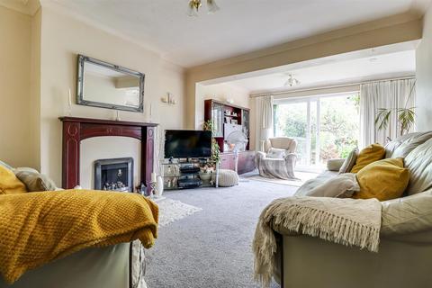 6 Cockethurst Close, Westcliff-on-sea, SS0 0DU