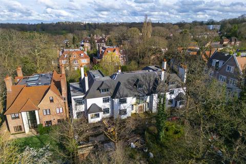 8 bedroom detached house for sale, The Bishops Avenue, N2