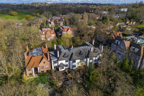 8 bedroom detached house for sale, The Bishops Avenue, N2