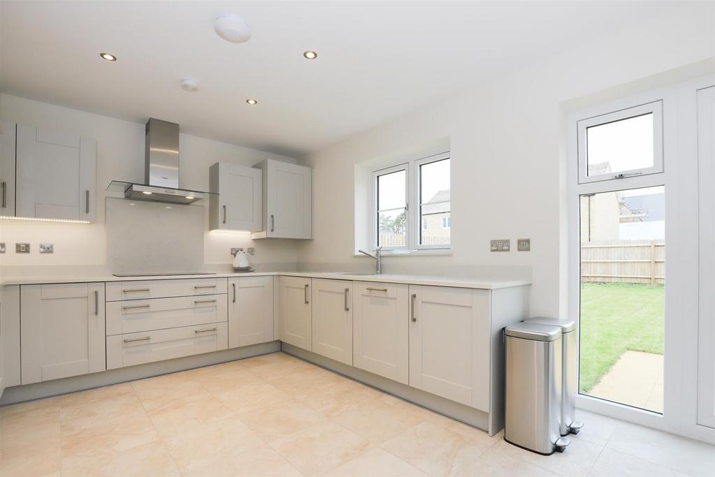 Kitchen - Dining Room 2.jpg