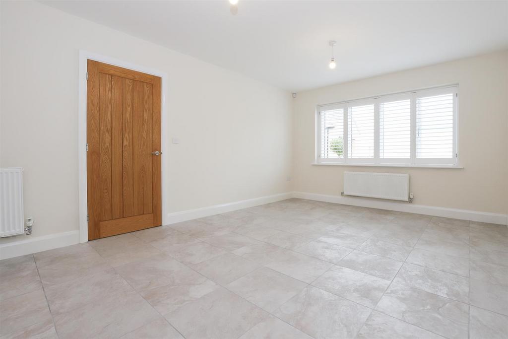 Sitting Room 1.jpg