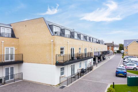 2 bedroom apartment for sale, Kents Hill Road, Essex SS7
