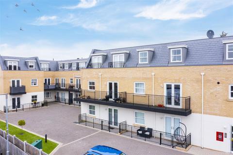 2 bedroom apartment for sale, Kents Hill Road, Essex SS7