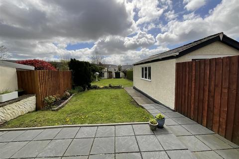 4 bedroom detached house for sale, Walter Road, Ammanford