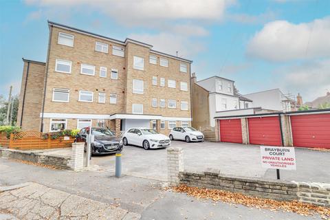 2 bedroom apartment for sale, Leigh Road, Leigh-on-Sea SS9