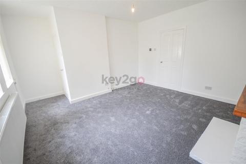 3 bedroom semi-detached house to rent, Kilvington Road, S13