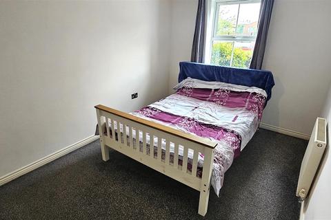 2 bedroom house to rent, Barrows Gate, Newark