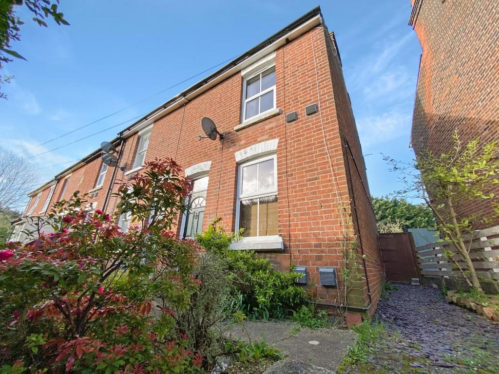 Bergholt Road, Colchester 2 bed end of terrace house - £230,000
