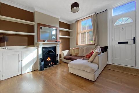 16 Bergholt Road, Colchester, CO4 5AB