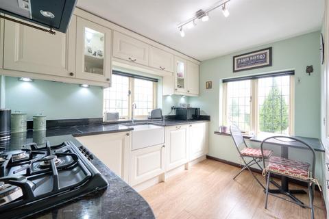 The Spinney Butts Road, Bakewell, DE45 1EB