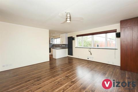 1 bedroom flat for sale, Fulbrook Close, Churchill South, Redditch