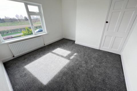 3 bedroom end of terrace house to rent, The Crescent, Chester Moor, Chester Le Street