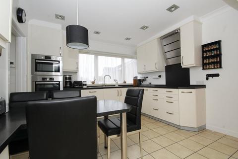 11 Leven Close, Bournemouth, BH4 9LP