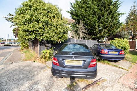 76a Arterial Road, Leigh-on-sea, SS9 4DA