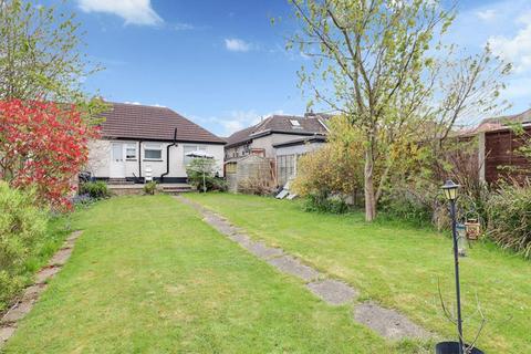 21 Agnes Avenue, Leigh-on-sea, SS9 3SX